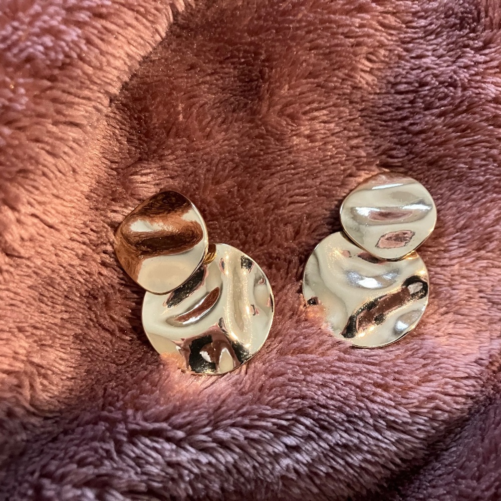 Gold Coin-style Earrings